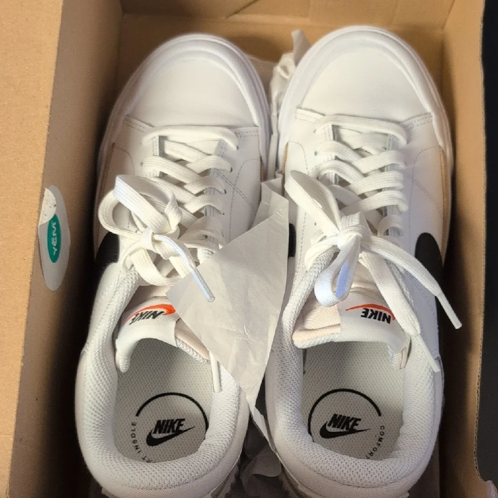 Nike Court Legacy Lift Platform Sneakers Size 8.5 Like New/Box MSRP $94.99 - Picture 9 of 10